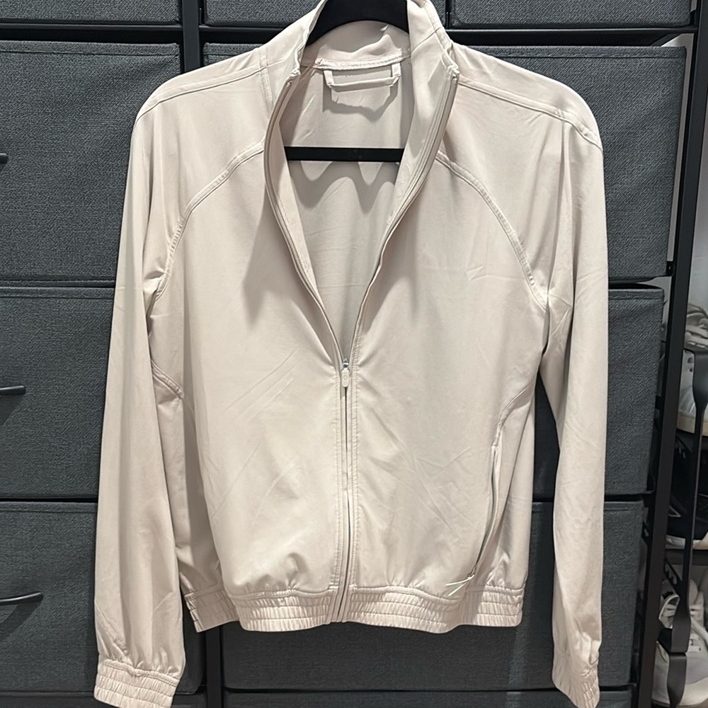 Lululemon Women's Cream lightweight Jacket